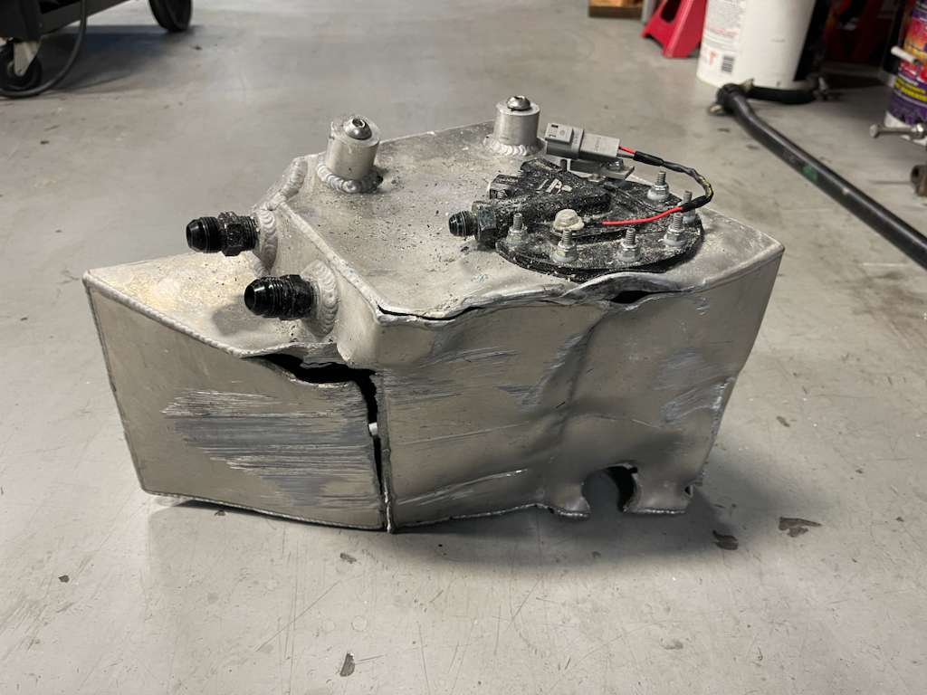 Front fuel tank
