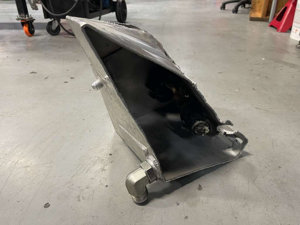 Front fuel tank